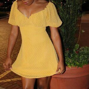 MISSGUIDED US | A-Line Yellow Dress w/ Puff Sleeves | Size US 4